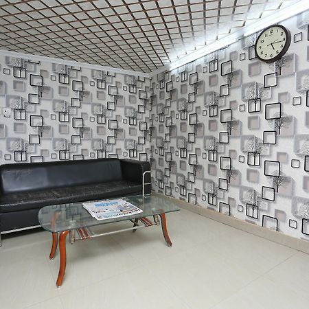 Hotel Aero Look Нью-Дели Экстерьер фото