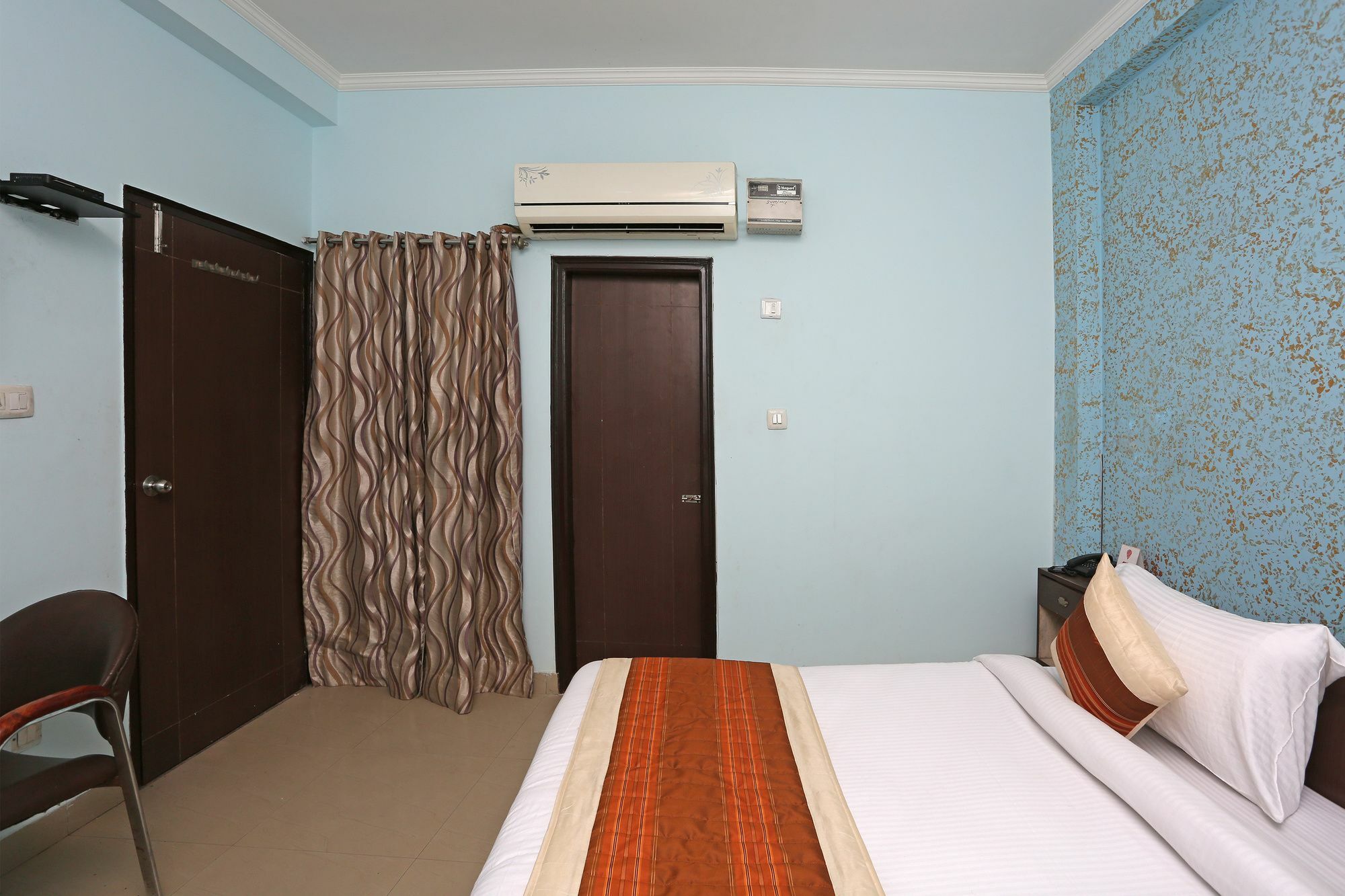 Hotel Aero Look Нью-Дели Экстерьер фото