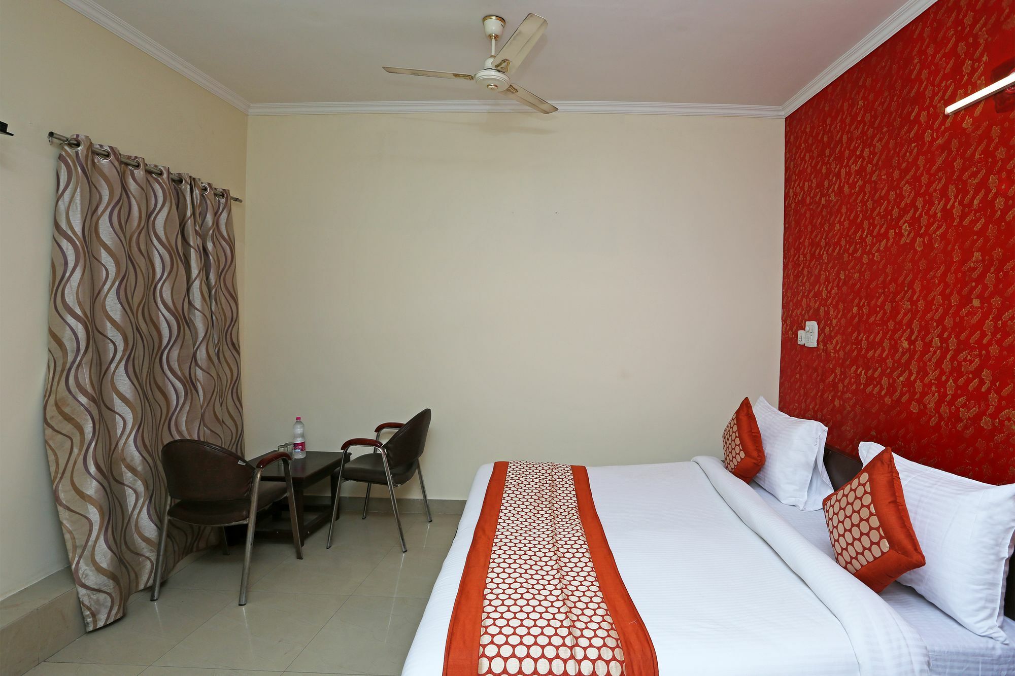 Hotel Aero Look Нью-Дели Экстерьер фото